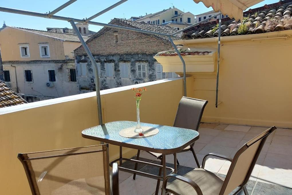 Old Port View Apartment, στο κέντρο 2 υπνοδωματίων Apartment *